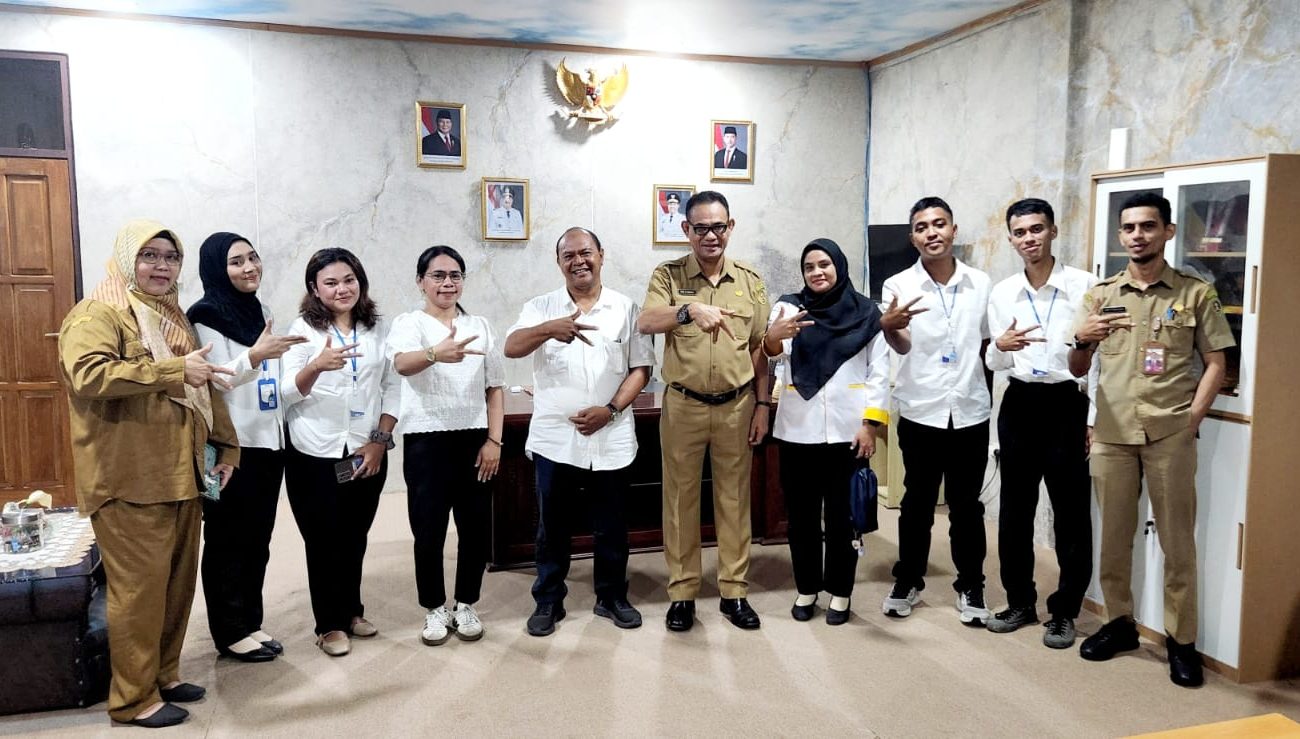 PERTEMUAN KADIS KOMINFO DAN KAPRODI ILMU KOMUNIKASI UNPATTI BAHAS PENERIMAAN MAGANG MAHASISWA